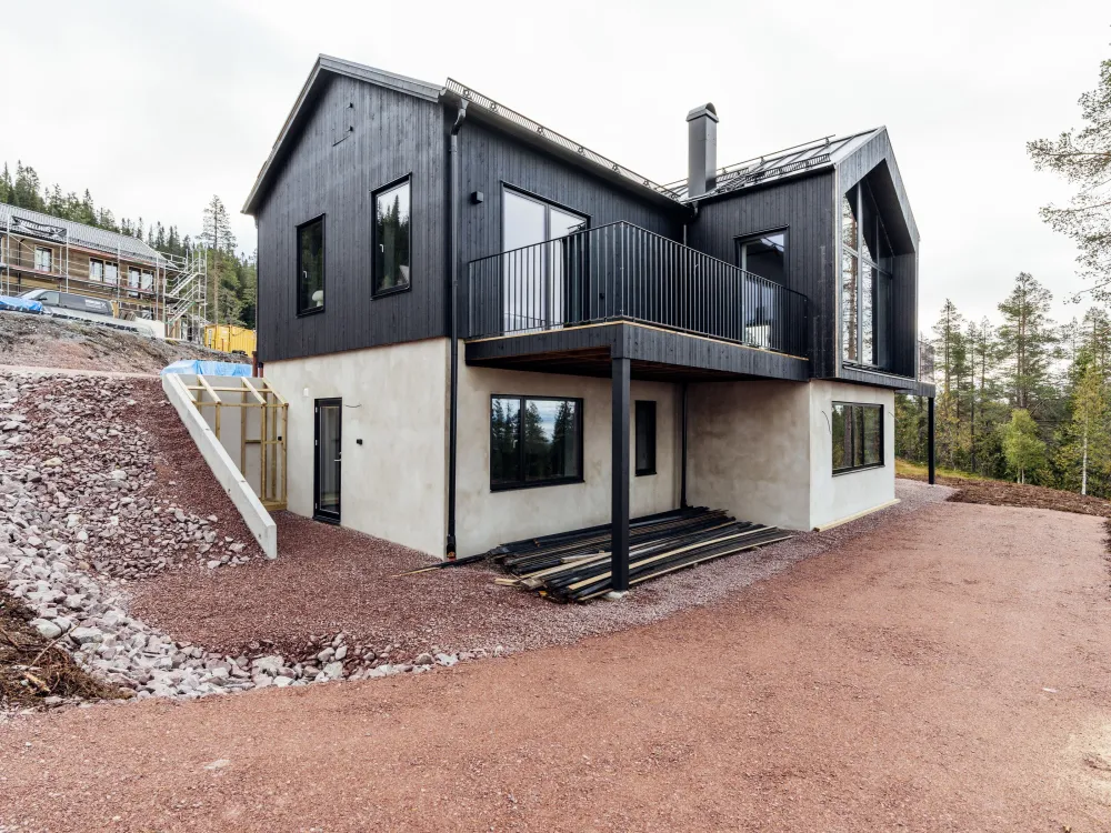 Nedre Hjelmbacken 18B, lägenhet, husdjursfri 