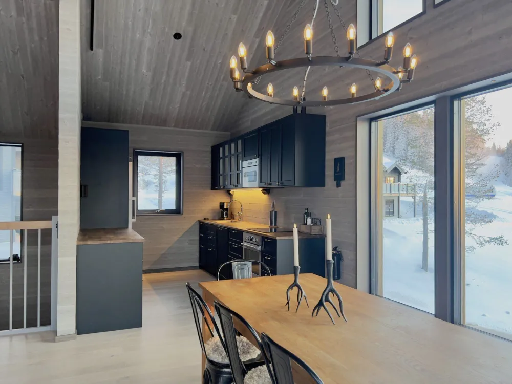 Nedre Hjelmbackev 17B, husdjursfritt parhus