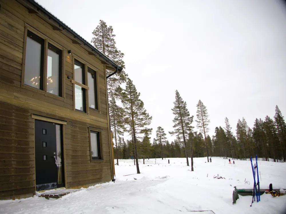 Nedre Hjelmbackev 17B, husdjursfritt parhus