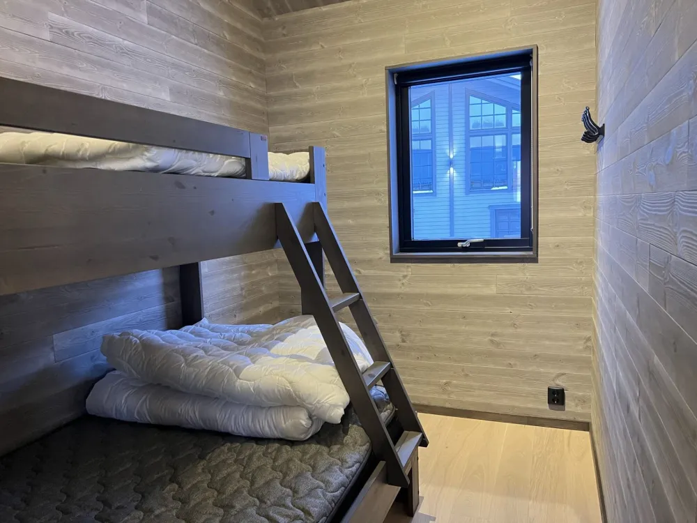 Nedre Hjelmbackev 17B, husdjursfritt parhus