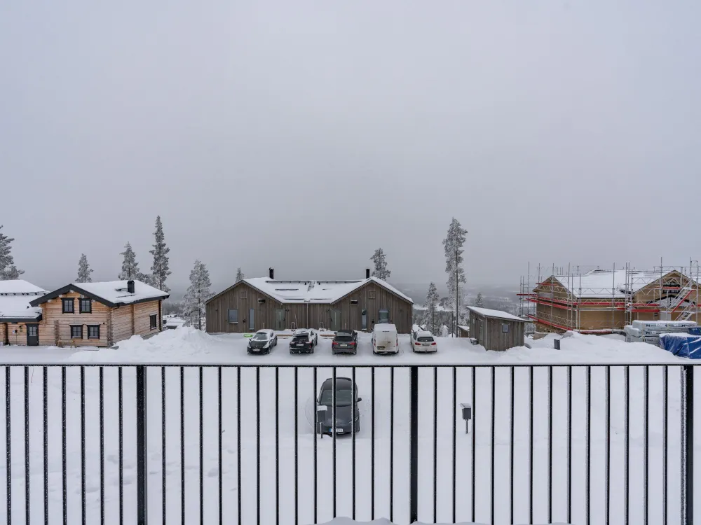 Nedre Hjelmbacken 3A, husdjursfritt parhus