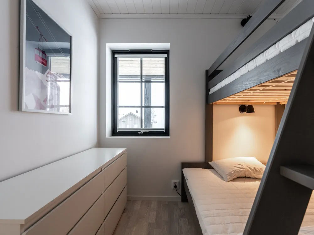 Nedre Hjelmbacken 3A, husdjursfritt parhus
