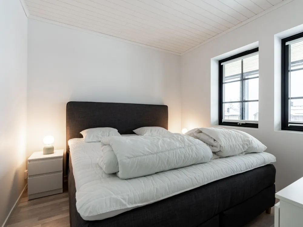 Nedre Hjelmbacken 3A, husdjursfritt parhus