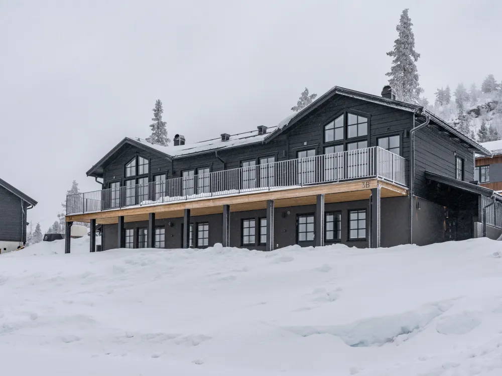 Nedre Hjelmbacken 3B, husdjursfritt parhus