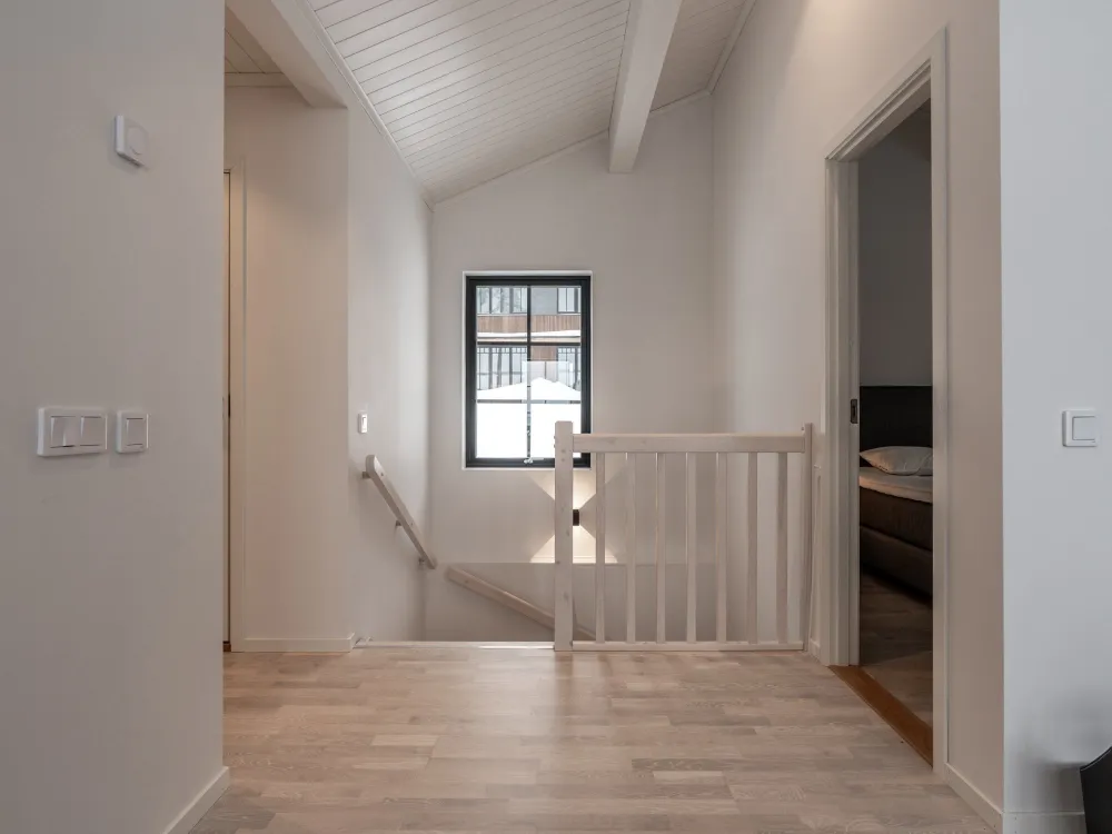Nedre Hjelmbacken 3B, husdjursfritt parhus