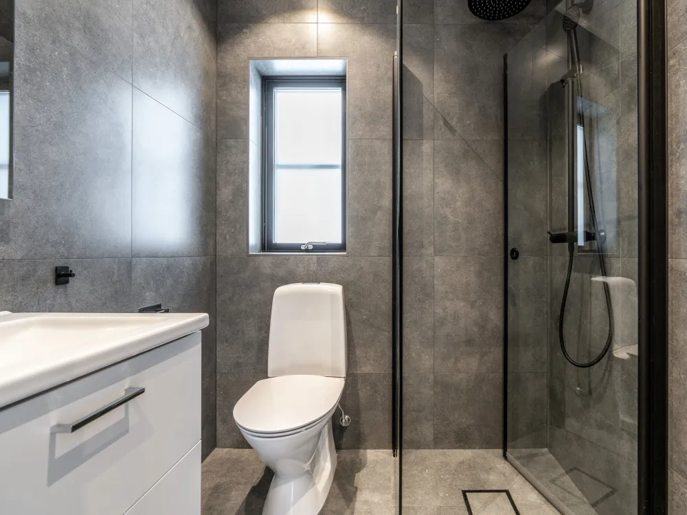 Nedre Hjelmbacken 3B, husdjursfritt parhus