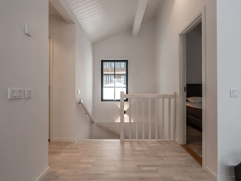 Nedre Hjelmbacken 3B, husdjursfritt parhus