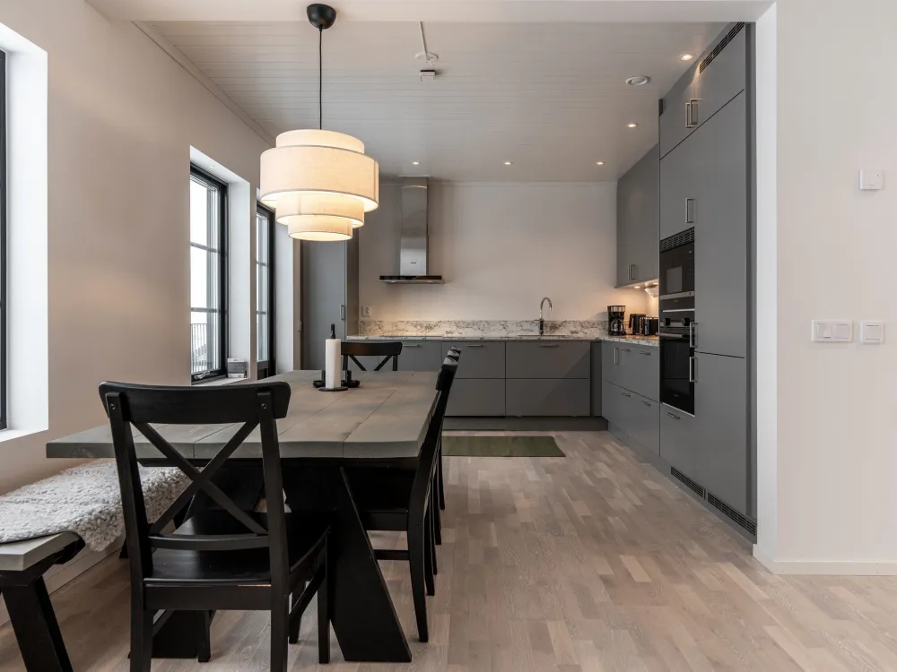 Nedre Hjelmbacken 3B, husdjursfritt parhus