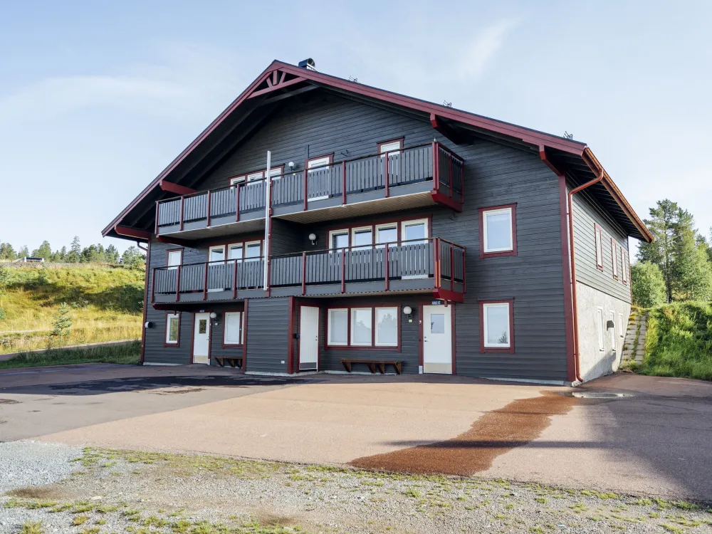 Askevägen 682A, husdjursfri taklägenhet med balkong
