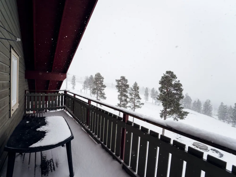 Askevägen 685A, taklägenhet med balkong