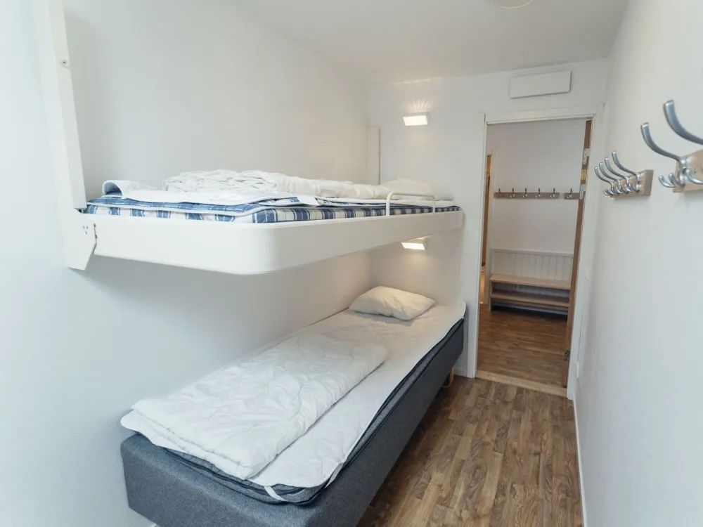 Askevägen 686A, taklägenhet med balkong