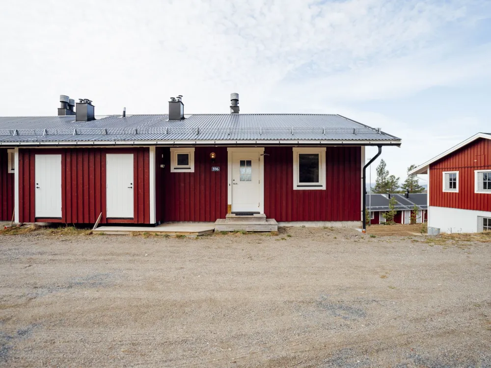 Fjällvägen 596, lägenhet med balkong