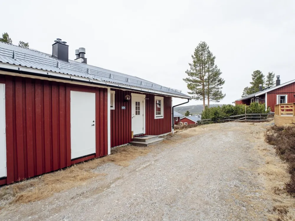 Fjällvägen 604, lägenhet med balkong