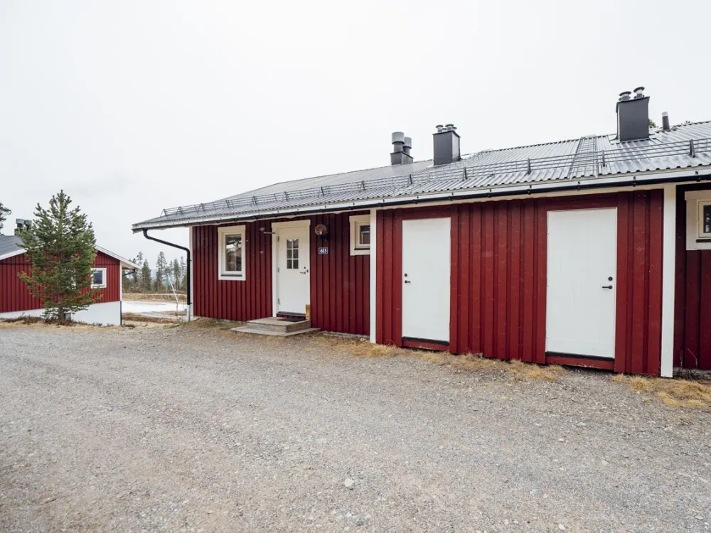 Fjällvägen 613, lägenhet med balkong
