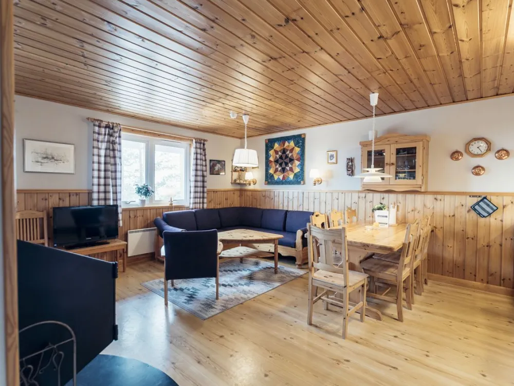 Fjällvägen 613, lägenhet med balkong
