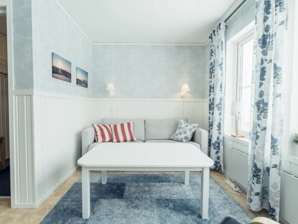 Västvägen 160D, husdjursfri lägenhet med balkong