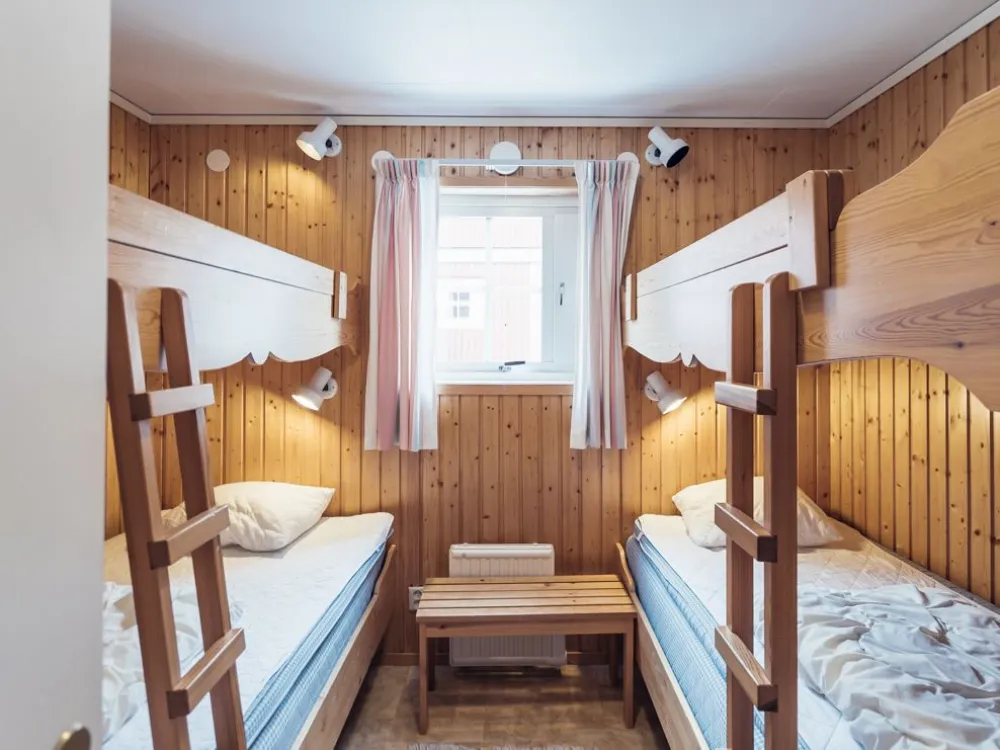 Västvägen 162A, lägenhet med terass