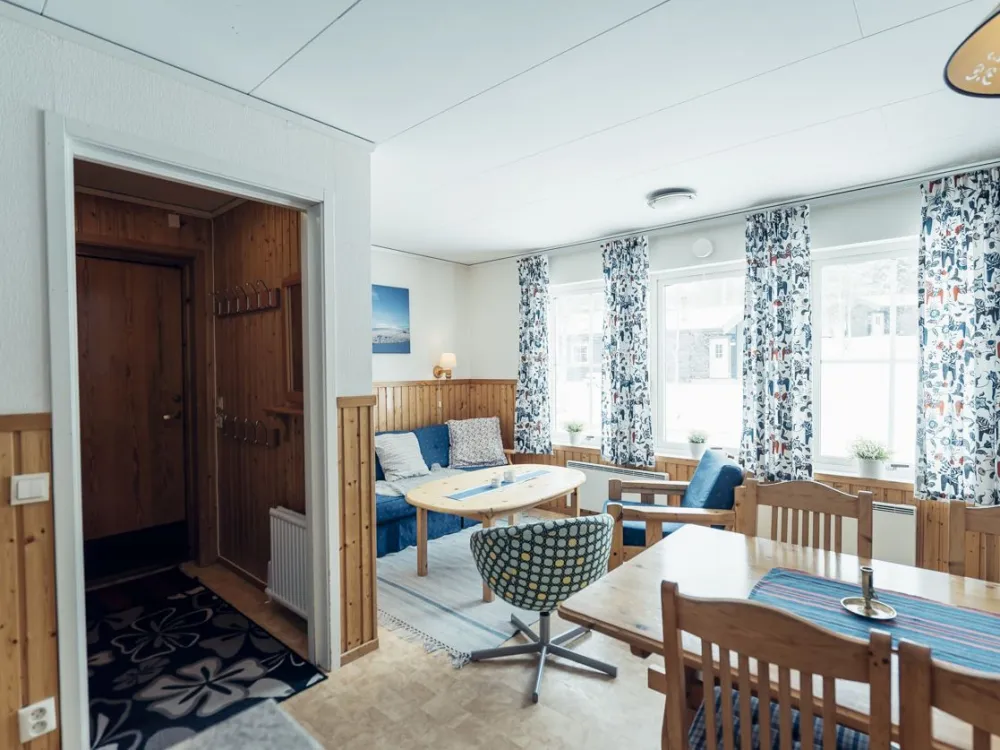 Västvägen 162E, lägenhet med terass