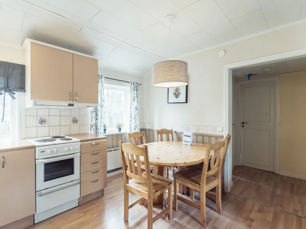 Skogsslingan 42, husdjursfri stuga