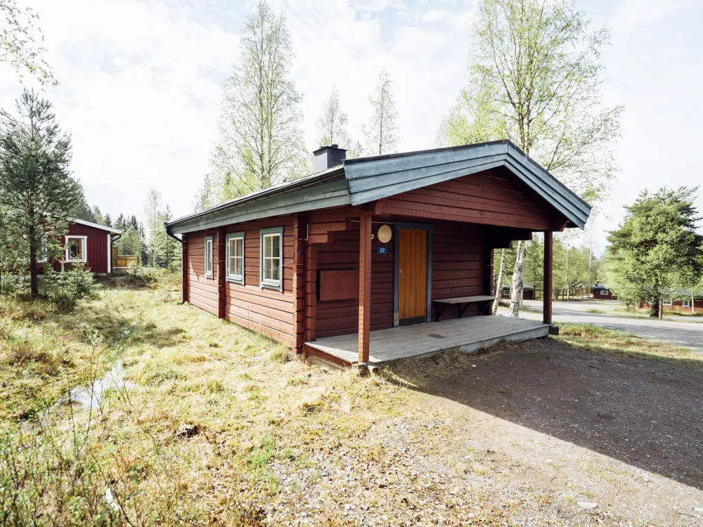 Skogsslingan 37, stuga