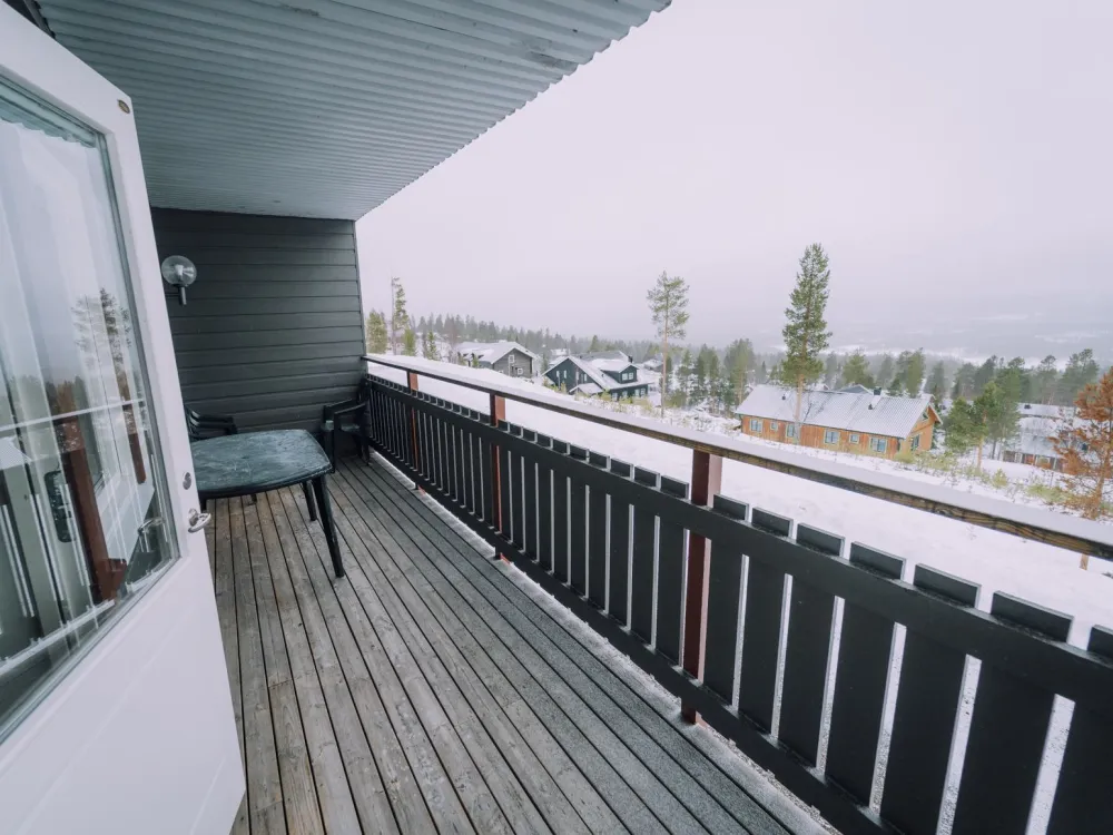 Dählievägen 902B, lägenhet med balkong