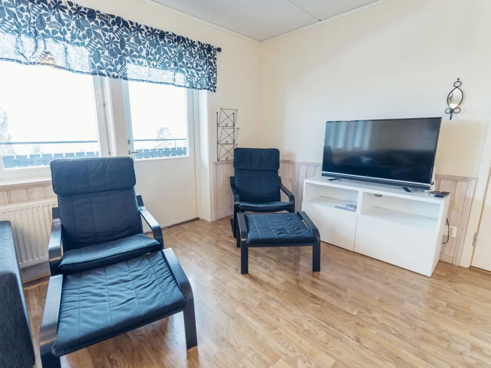 Dählievägen 902B, lägenhet med balkong