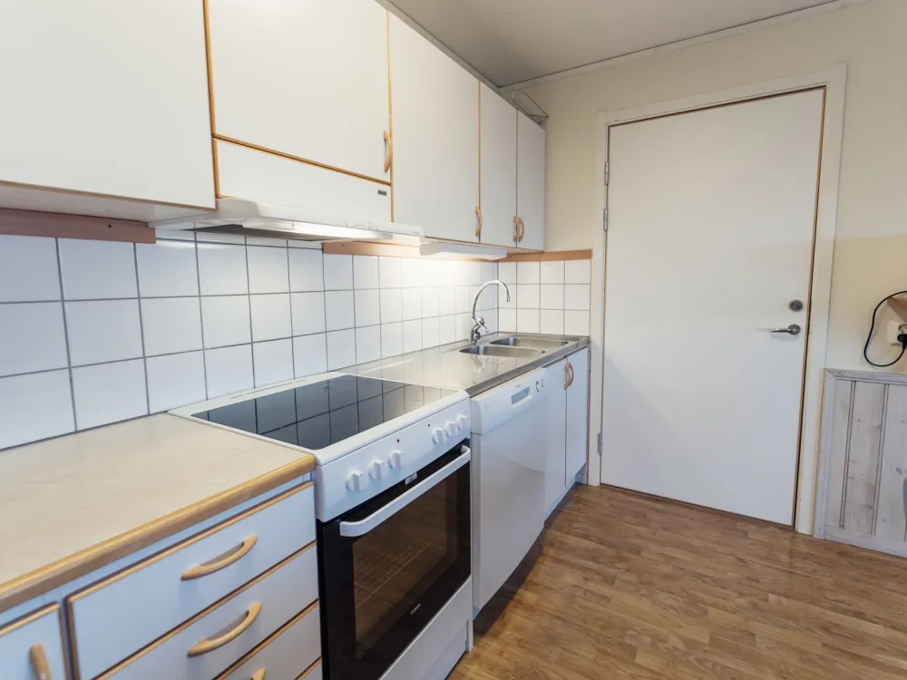 Dählievägen 902B, lägenhet med balkong