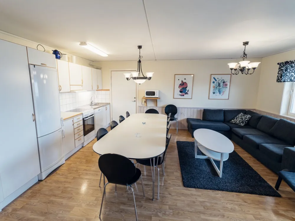 Dählievägen 902B, lägenhet med balkong