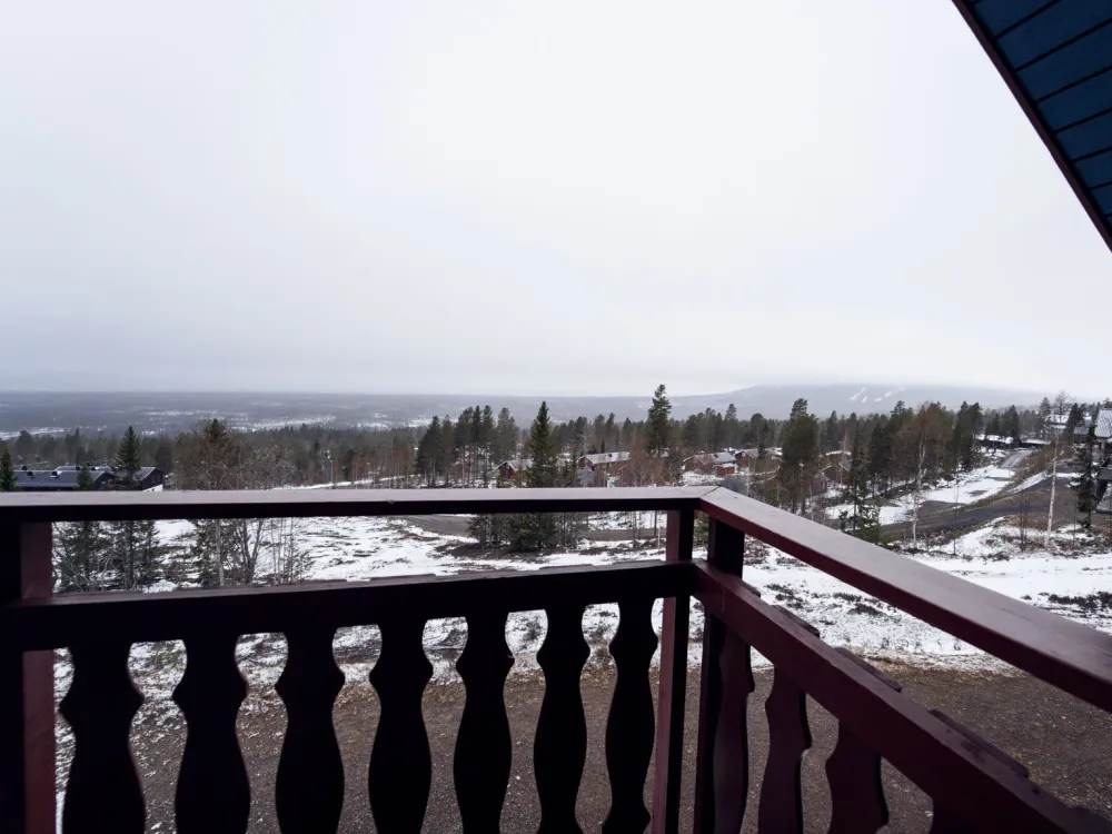 Dählievägen 843C, lägenhet med balkong