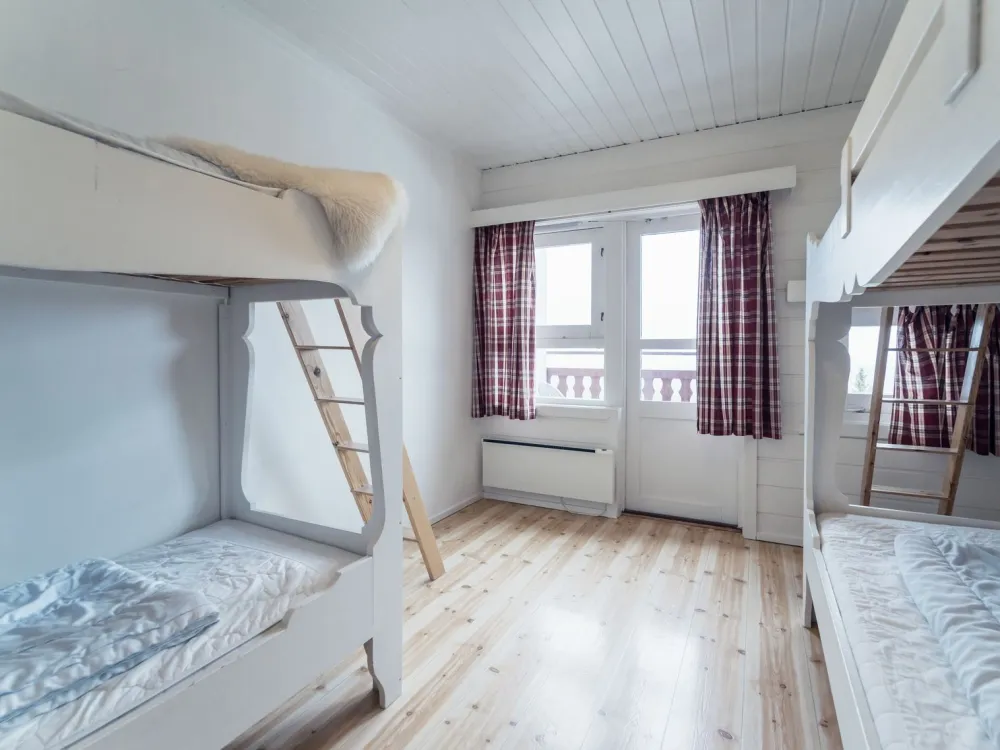 Dählievägen 843C, lägenhet med balkong