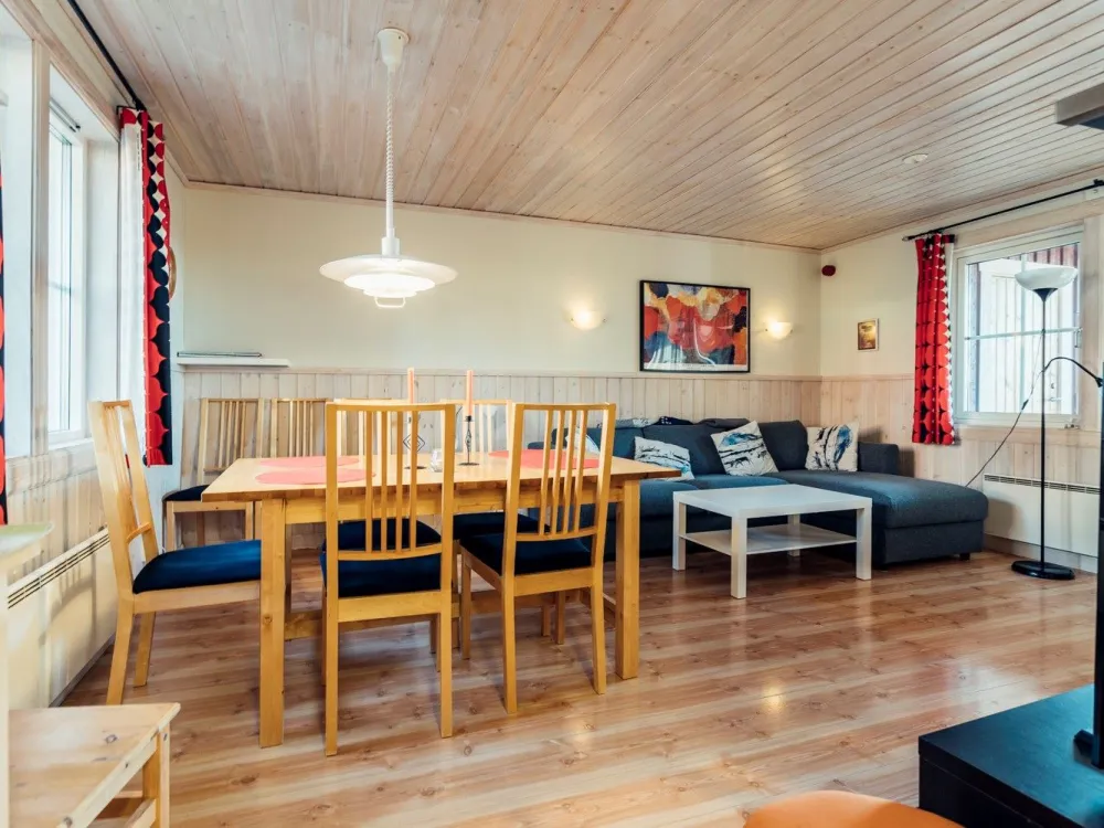 Gammelvägen 429, hudjursfritt parhus