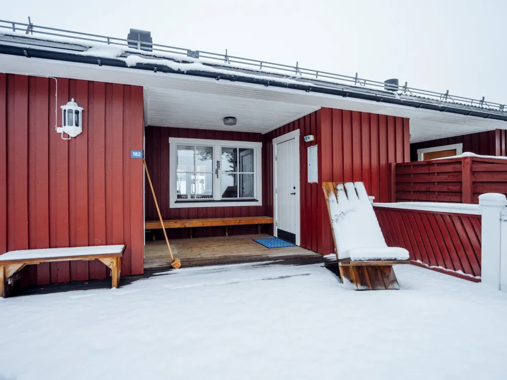 Västvägen 182, husdjursfritt parhus