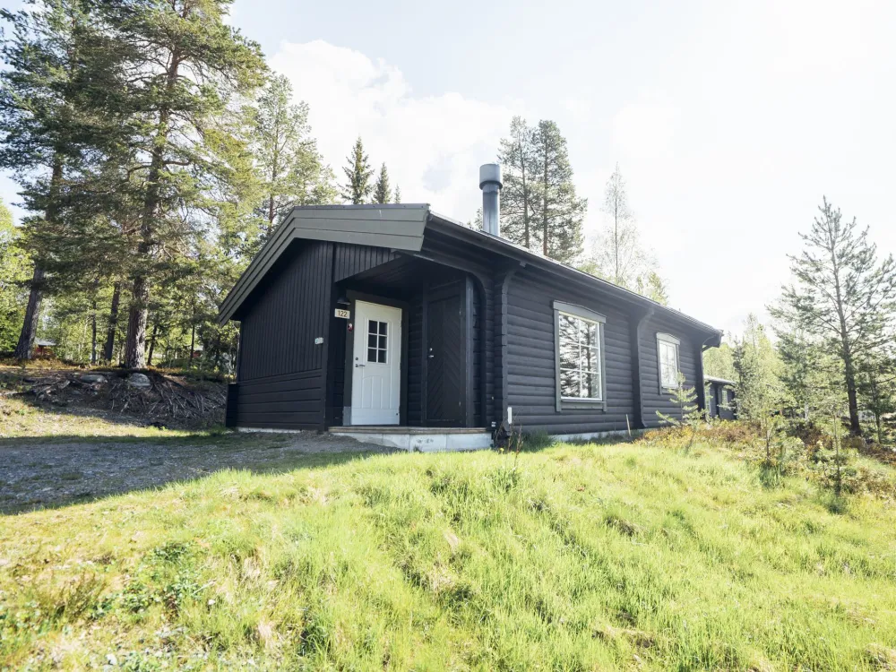 Västvägen 122, husdjursfri stuga