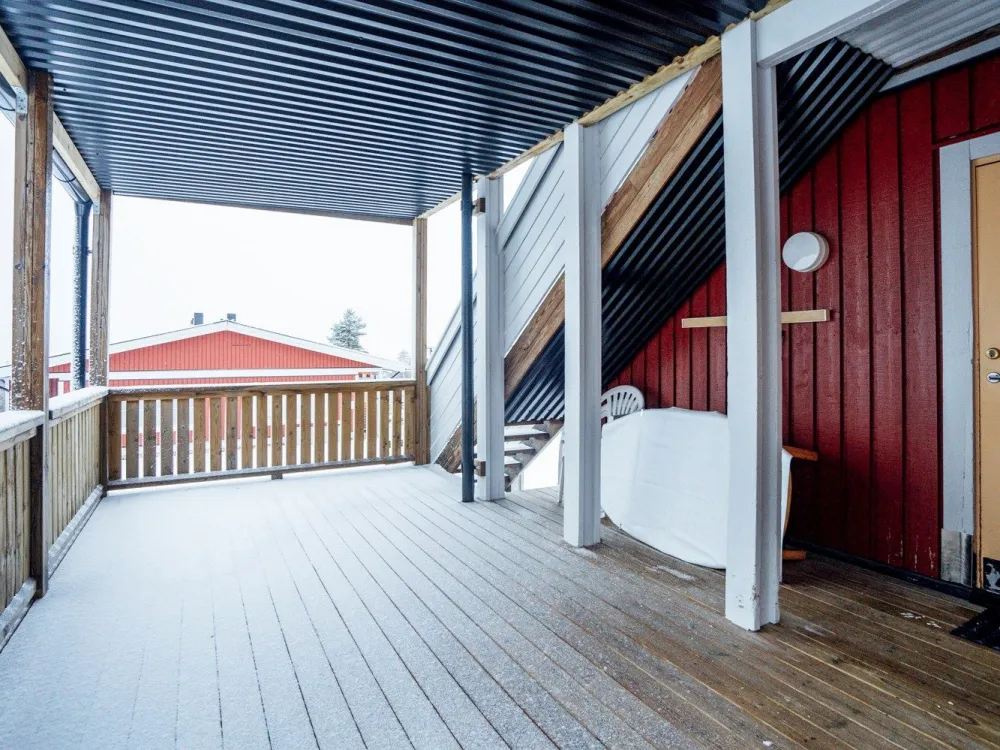 Västvägen 161B, lägenhet med terass