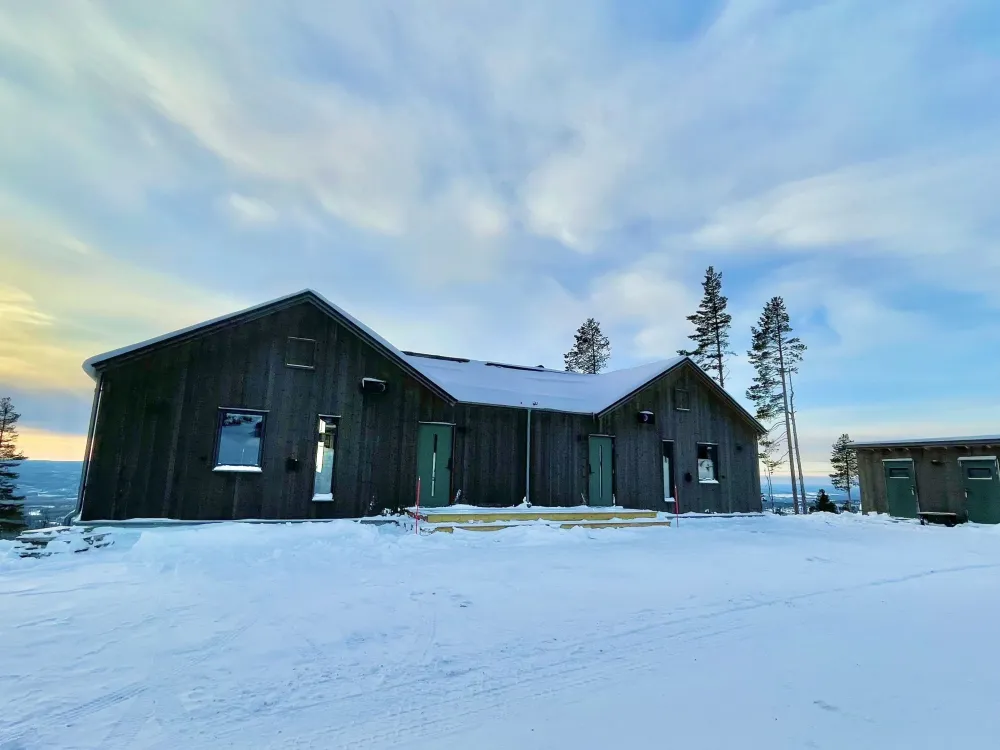 Nedre Hjelmbacksvägen 4A, parhus, husdjursfritt