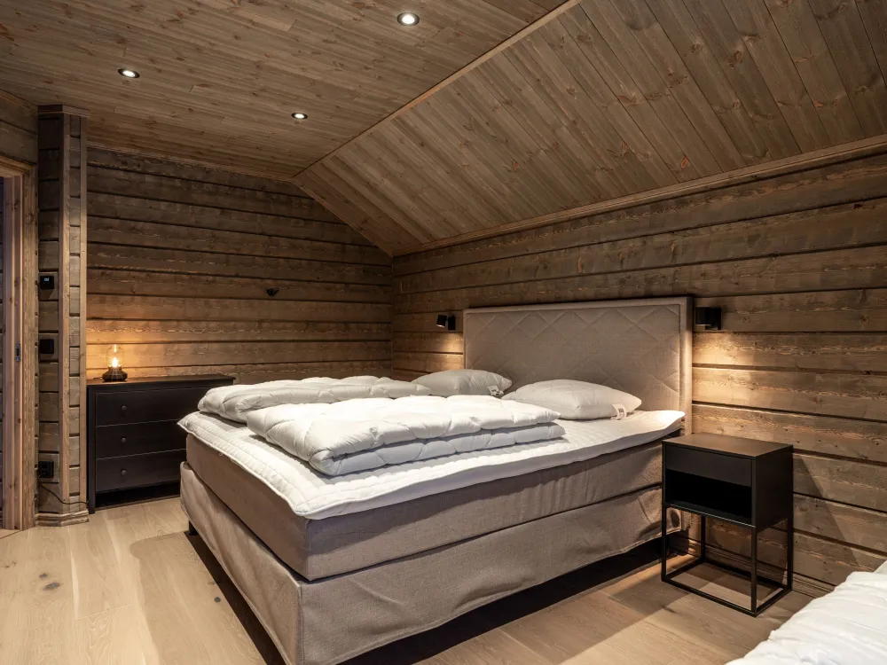 Nedre Hjelmbacken 20B, husdjursfritt parhus